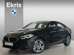Zwart, metallic lak Gebruikt 2023 BMW 218 Sport Line Coupé | € 33.695 (Eerlijke prijs)
