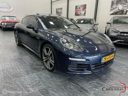 Blauw Gebruikt 2013 Porsche Panamera Platinum Edition Sedan | € 24.950