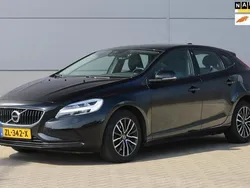 Zwart Gebruikt 2019 Volvo V40 Stationwagen | € 12.950 (Goede deal)