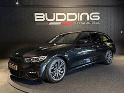 Zwart Gebruikt 2021 BMW 318 Efficient Dynamics Stationwagen | € 29.950 (Eerlijke prijs)