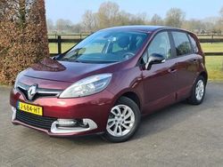 Rood Gebruikt 2015 Renault Scénic III LIMITED MPV | € 8.495 (Eerlijke prijs)