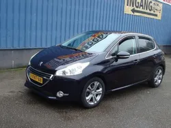 Blauw Gebruikt 2014 Peugeot 208 Allure Hatchback | € 6.450 (Eerlijke prijs)