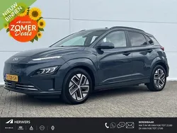 Dark teal metallic (donker blauw) Gebruikt 2021 Hyundai Kona GO! SUV | € 21.935 (Iets duurder)