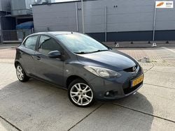 Grijs Gebruikt 2009 Mazda 2 Hatchback | € 4.750 (Eerlijke prijs)