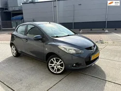 Grijs Gebruikt 2009 Mazda 2 Hatchback | € 4.950 (Eerlijke prijs)