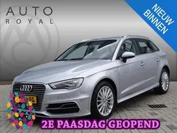 Grijs Gebruikt 2016 Audi A3 Sportback Attraction Hatchback | € 14.995 (Eerlijke prijs)