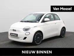 Wit Gebruikt 2022 Fiat 500e Icon Hatchback | € 18.900 (Eerlijke prijs)
