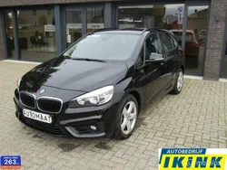 Zwart Gebruikt 2017 BMW 218 Executive Stationwagen | € 16.250 (Eerlijke prijs)