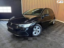 Zwart Gebruikt 2020 VW Golf VIII Style Hatchback | € 20.499 (Super prijs)