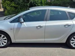 Grijs Gebruikt 2013 Opel Astra Cosmo Hatchback | € 5.950 (Goede deal)