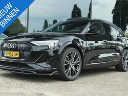 Zwart Gebruikt 2019 Audi e-tron S-Line SUV | € 28.900 (Iets duurder)