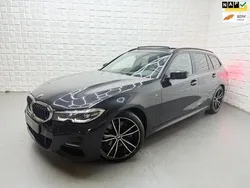 Zwart Gebruikt 2020 BMW 318 Executive Stationwagen | € 27.749 (Iets duurder)