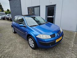 Blauw Gebruikt 2005 Renault Mégane II Expression Hatchback | € 1.450 (Iets duurder)