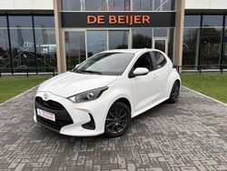 Wit Gebruikt 2023 Toyota Yaris Active Hatchback | € 18.950 (Eerlijke prijs)