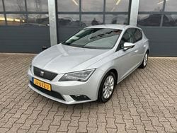 Grijs Gebruikt 2016 Seat Leon CONNECT Hatchback | € 12.835 (Eerlijke prijs)