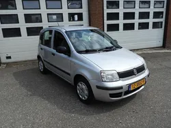 Zilver, metallic lak Gebruikt 2012 Fiat Panda Classica Hatchback | € 3.450 (Eerlijke prijs)