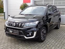 Zwart Gebruikt 2022 Suzuki Vitara Style SUV | € 25.900