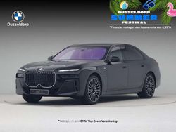Zwart, metallic lak Nieuw 2025 BMW 750e M Sport Sedan | € 159.562 (Goede deal)