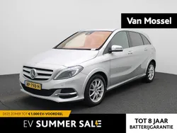 Grijs Gebruikt 2017 Mercedes B250e Ambition MPV | € 12.900 (Goede deal)