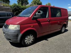 Rood Gebruikt 2005 VW T5 Van | € 2.100