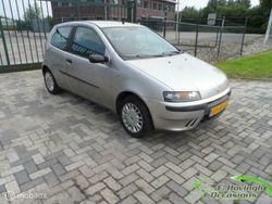 Grijs Gebruikt 2002 Fiat Punto Hatchback | € 950 (Goede deal)