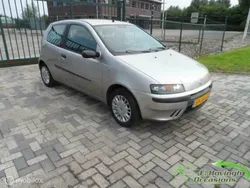 Grijs Gebruikt 2002 Fiat Punto Hatchback | € 950 (Goede deal)