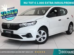 Wit Gebruikt 2021 Dacia Sandero Essentiel Hatchback | € 10.735 (Super prijs)