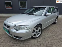 Zilver, metallic lak Gebruikt 2004 Volvo V70 Stationwagen | € 15.650 (Iets duurder)