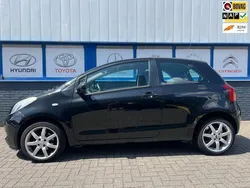 Zwart, metallic lak Gebruikt 2008 Toyota Yaris Sol Hatchback | € 2.495 (Super prijs)