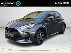 Grijs Gebruikt 2024 Toyota Yaris Hybrid Edition Hatchback | € 26.949 (Iets duurder)