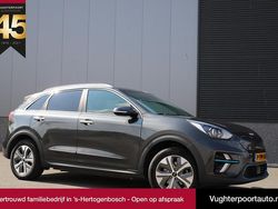 Grijs Gebruikt 2022 Kia e-Niro SUV | € 22.494 (Super prijs)