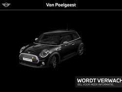 Midnight black Gebruikt 2021 Mini Cooper Hatchback | € 21.900 (Eerlijke prijs)