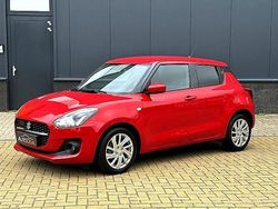 Rood Gebruikt 2023 Suzuki Swift Hatchback | € 21.900 (Eerlijke prijs)