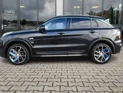 Zwart Gebruikt 2023 Lynk & Co 01 SUV | € 28.900 (Eerlijke prijs)