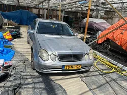 Grijs Gebruikt 2003 Mercedes E270 Avantgarde Sedan | € 3.150