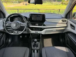 Oranje Nieuw 2025 Suzuki Swift Comfort Hatchback | € 20.299 (Eerlijke prijs)