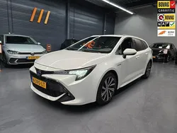Wit Gebruikt 2021 Toyota Corolla Business Edition Stationwagen | € 18.350 (Eerlijke prijs)