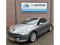 Grijs (metallic) Gebruikt 2007 Peugeot 207 CC Cabriolet | € 3.299 (Eerlijke prijs)