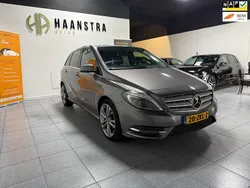 Grijs Gebruikt 2012 Mercedes B180 Ambition MPV | € 10.950 (Eerlijke prijs)