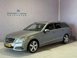 Grijs, metallic lak Gebruikt 2011 Mercedes E200 Avantgarde Stationwagen | € 4.650 (Goede deal)