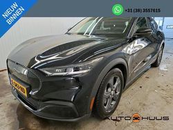 Zwart Gebruikt 2021 Ford Mustang Mach-E SUV | € 21.800 (Goede deal)