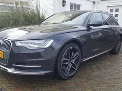 Grijs, metallic lak Gebruikt 2013 Audi A6 Allroad Proline Stationwagen | € 14.900 (Goede deal)
