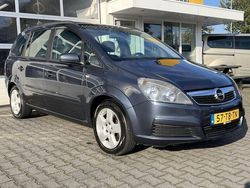 Grijs Gebruikt 2006 Opel Zafira Executive MPV | € 1.950 (Eerlijke prijs)
