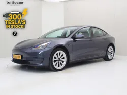 Grijs, metallic lak Gebruikt 2021 Tesla Model 3 Long Range Sedan | € 25.900 (Eerlijke prijs)