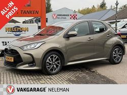 Groen Gebruikt 2023 Toyota Yaris Hybrid Hatchback | € 20.898 (Eerlijke prijs)