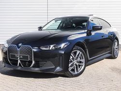 Zwart Nieuw 2025 BMW i4 Comfort Edition Sedan | € 62.455 (Super prijs)