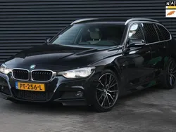 Zwart Gebruikt 2017 BMW 318 Executive Stationwagen | € 13.950 (Eerlijke prijs)