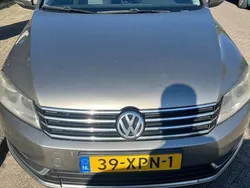 Bruin Gebruikt 2012 VW Passat Stationwagen | € 3.950 (Eerlijke prijs)