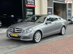 Grijs, metallic lak Gebruikt 2012 Mercedes C200 Ambition Coupé | € 11.950 (Eerlijke prijs)