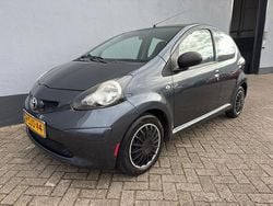 Grijs Gebruikt 2007 Toyota Aygo Hatchback | € 1.950 (Eerlijke prijs)